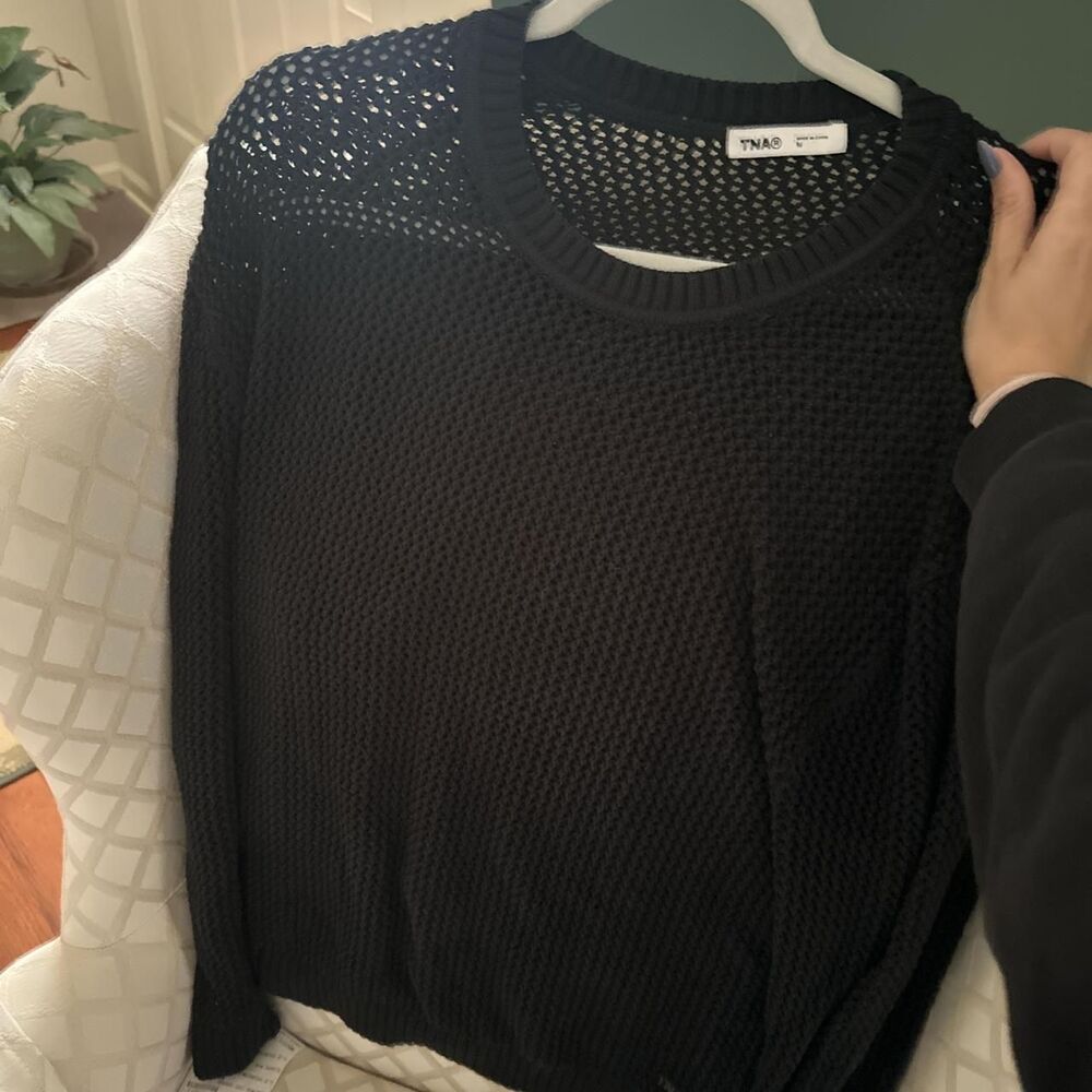 Aritzia Women's Black Sweater